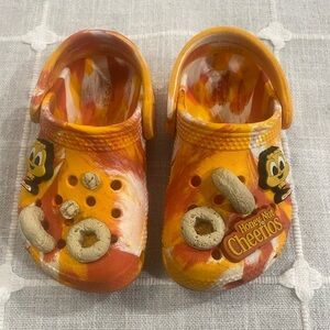 Crocs Clog Classic Honey Nut Cheerios Bee Rubber Shoe Kids C6 General Mills